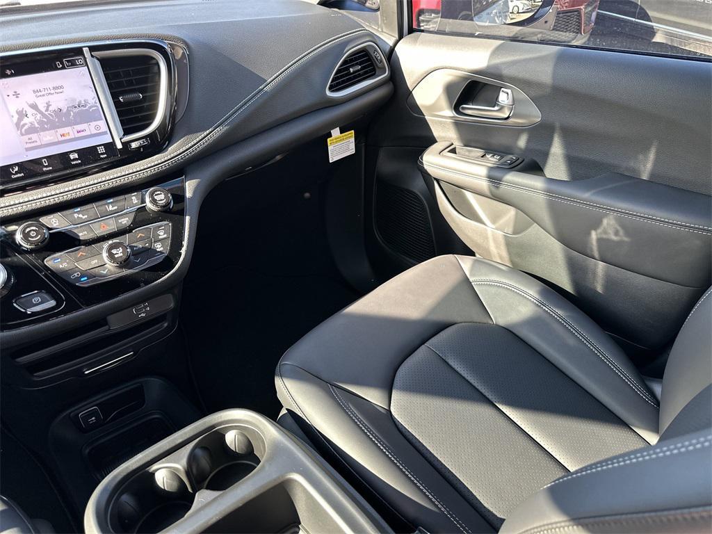 new 2026 Chrysler Pacifica car, priced at $41,573