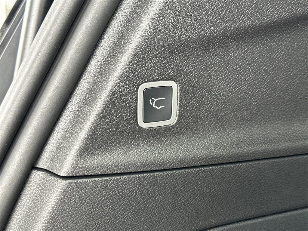 new 2026 Chrysler Pacifica car, priced at $51,250