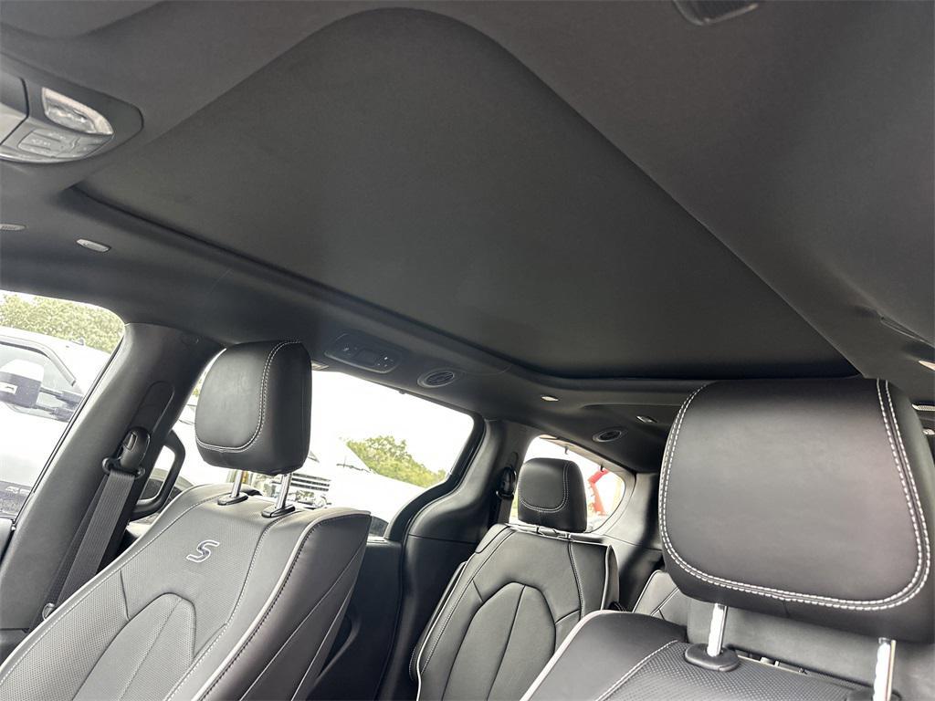 new 2026 Chrysler Pacifica car, priced at $51,250