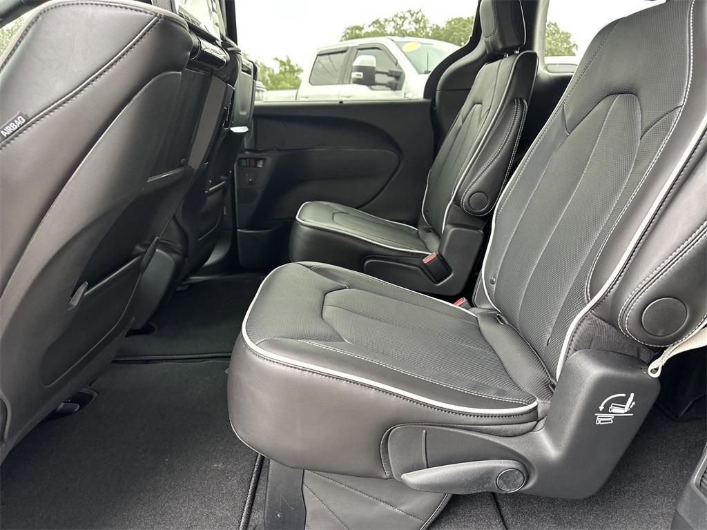 new 2026 Chrysler Pacifica car, priced at $51,250