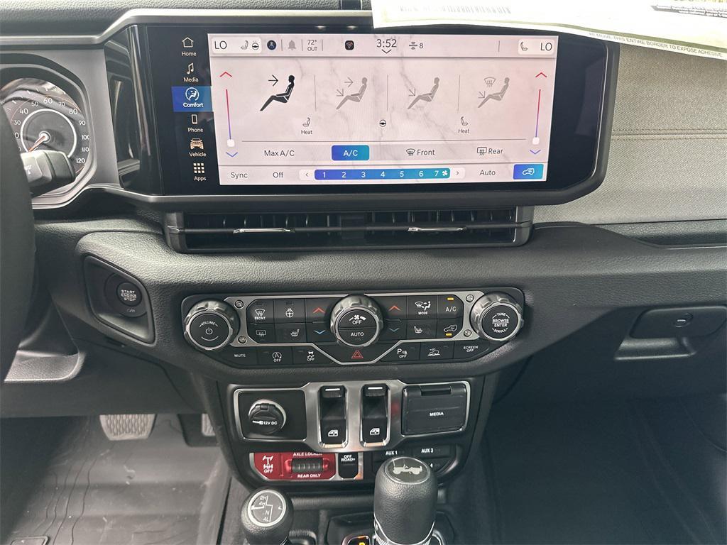 new 2026 Jeep Wrangler car, priced at $46,666