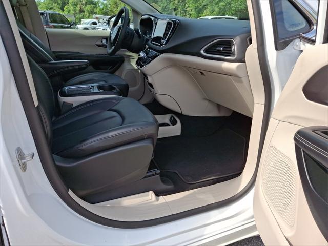used 2024 Chrysler Pacifica car, priced at $32,991