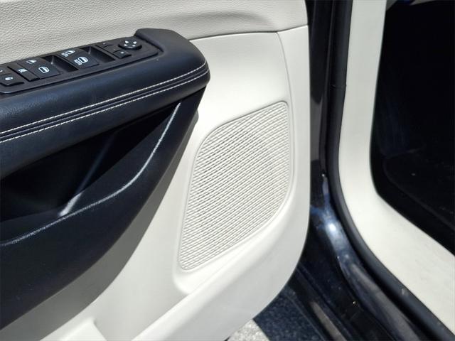 used 2023 Chrysler Pacifica car, priced at $23,991