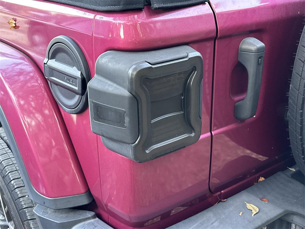 used 2021 Jeep Wrangler Unlimited car, priced at $32,991