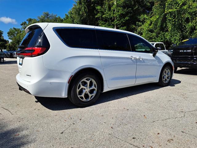 new 2024 Chrysler Pacifica car, priced at $51,475