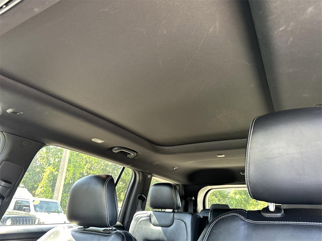 used 2021 Jeep Grand Cherokee L car, priced at $39,991