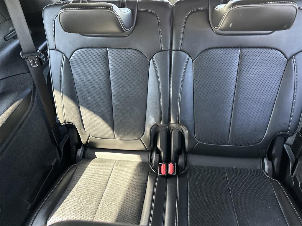 used 2021 Jeep Grand Cherokee L car, priced at $39,991