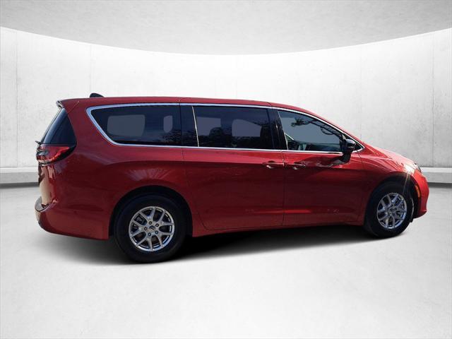 new 2025 Chrysler Pacifica car, priced at $42,920