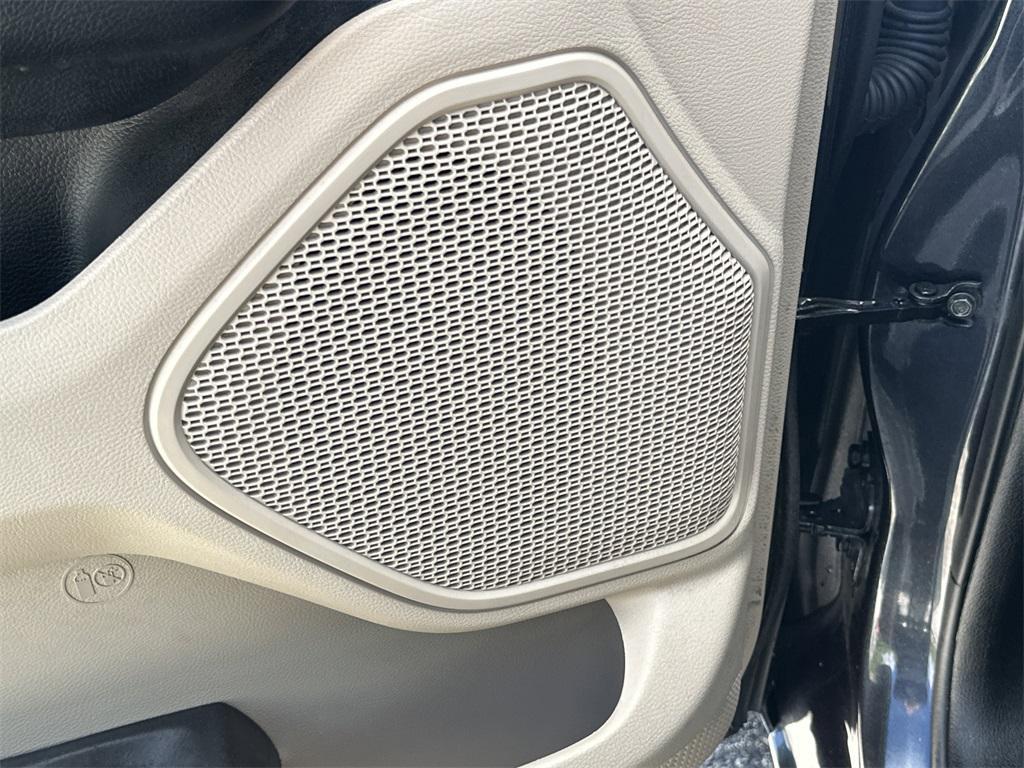 used 2021 Ram 1500 car, priced at $32,991