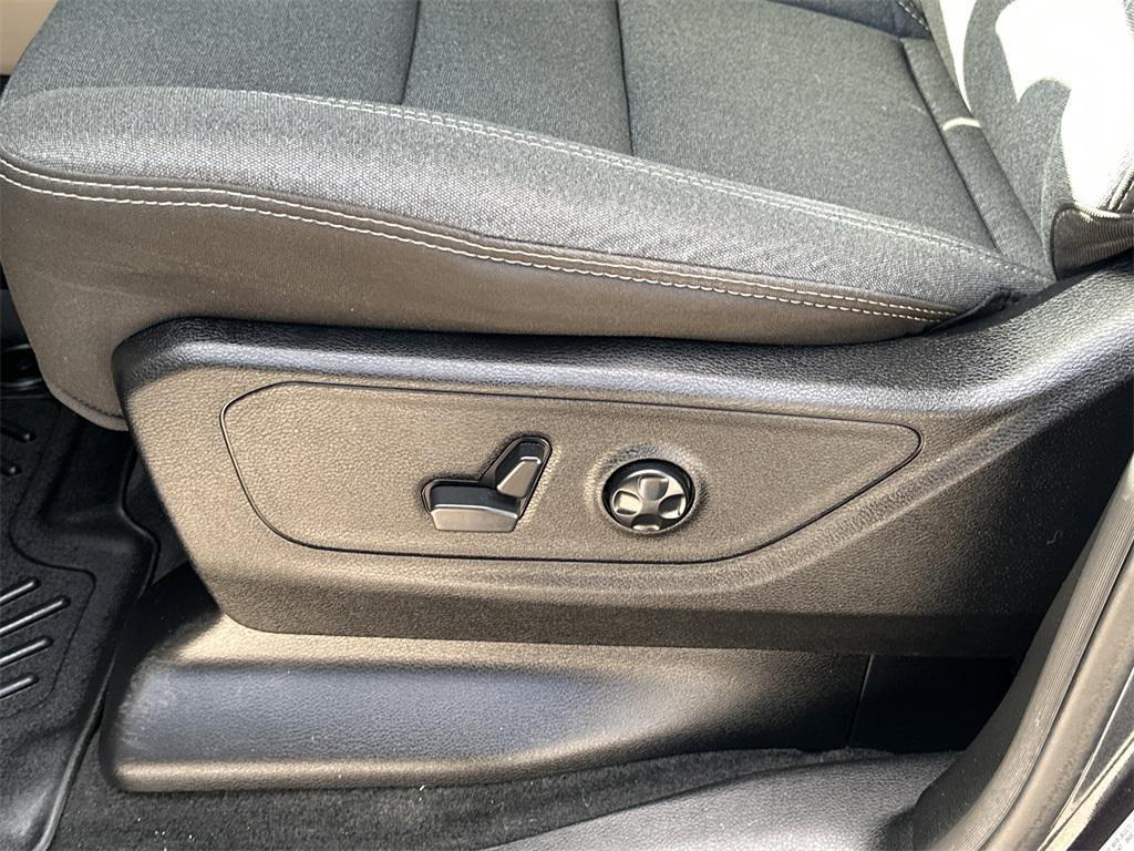 used 2021 Ram 1500 car, priced at $32,991