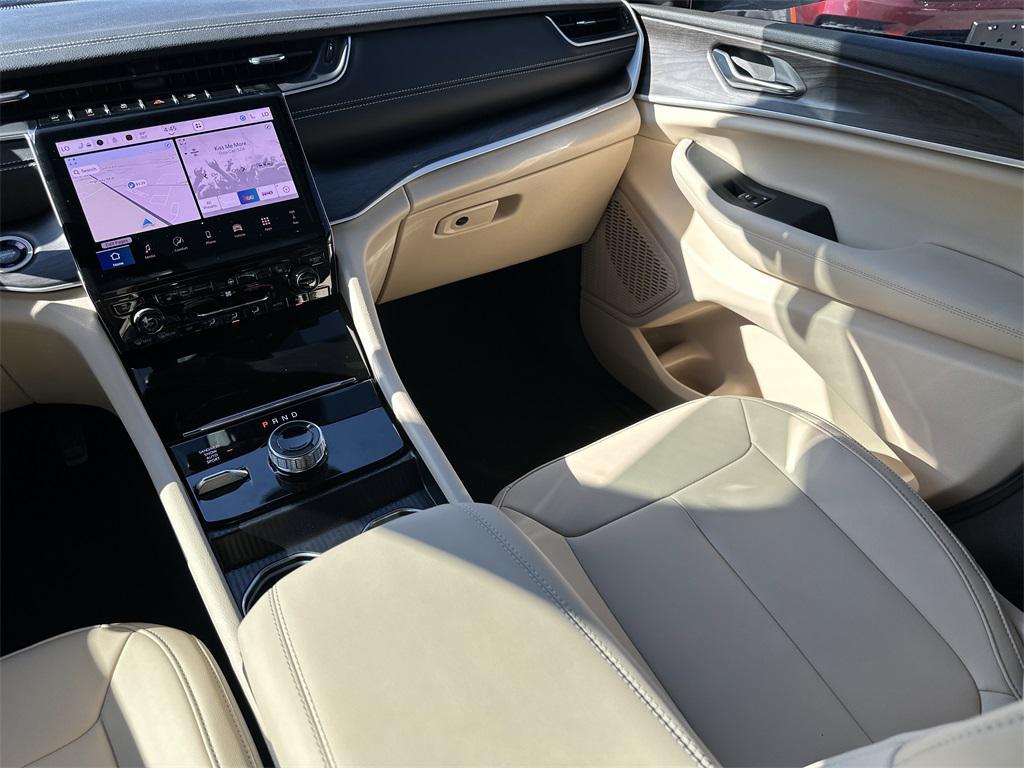 new 2025 Jeep Grand Cherokee car, priced at $45,775