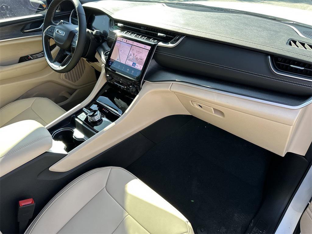 new 2025 Jeep Grand Cherokee car, priced at $45,775