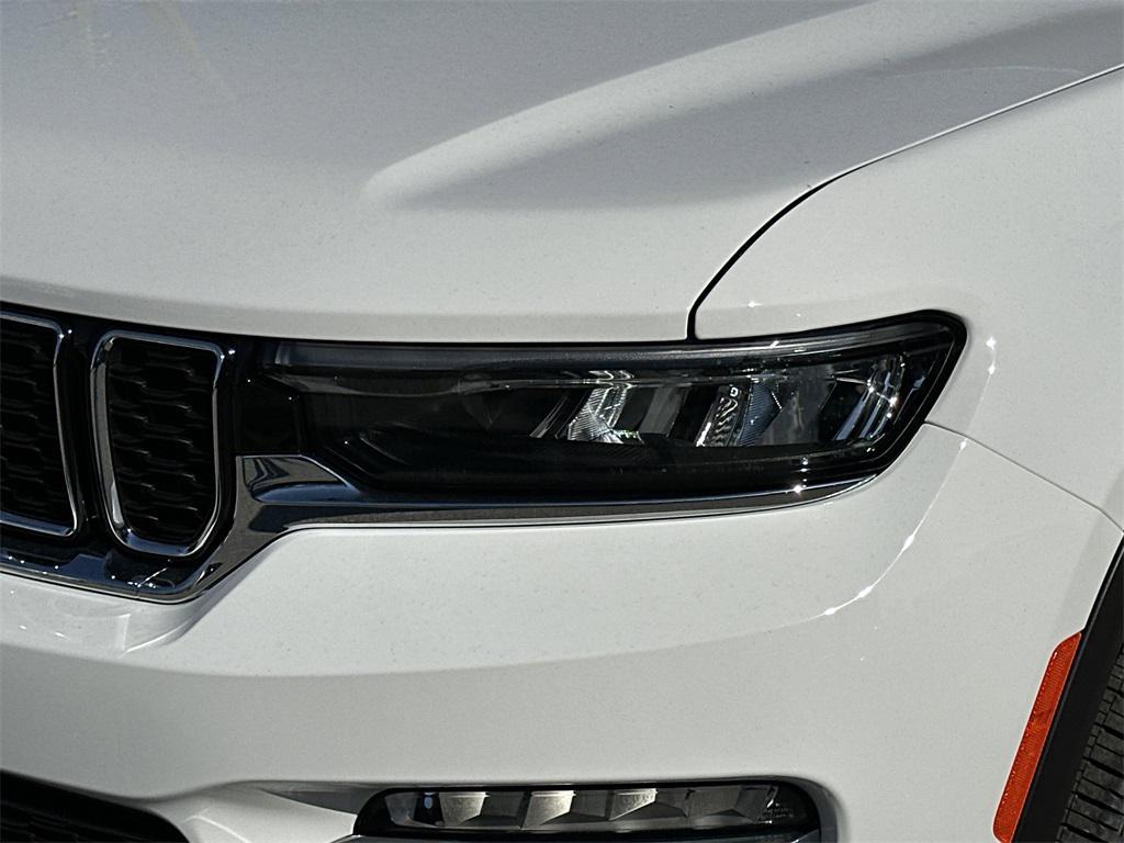new 2025 Jeep Grand Cherokee car, priced at $45,775