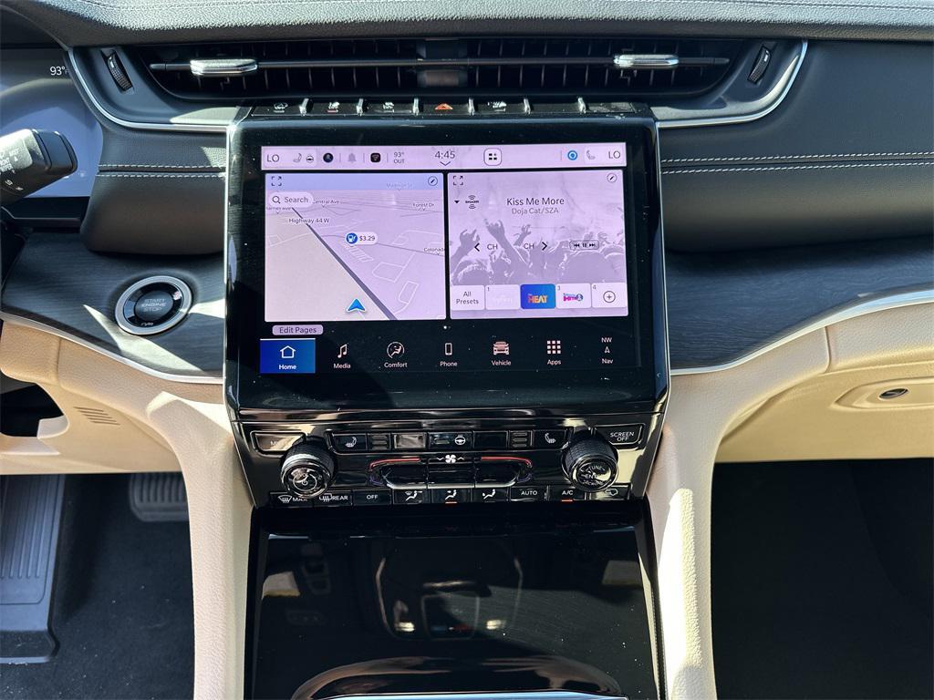 new 2025 Jeep Grand Cherokee car, priced at $45,775