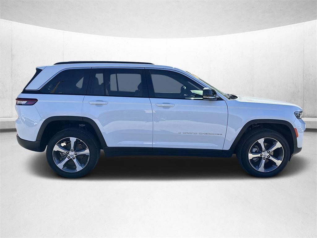 new 2025 Jeep Grand Cherokee car, priced at $45,775