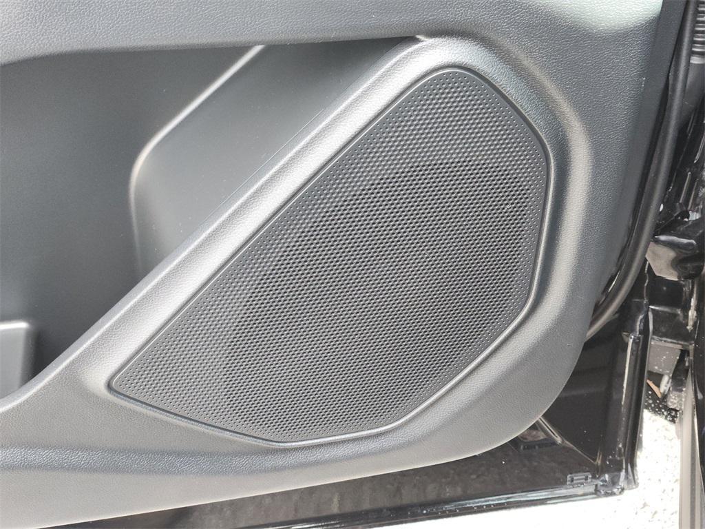 used 2022 Ford Explorer car, priced at $41,991