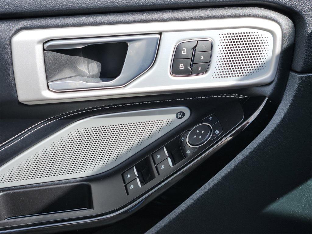 used 2022 Ford Explorer car, priced at $41,991