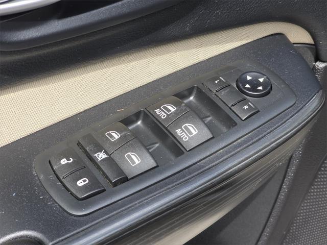 used 2016 Jeep Cherokee car, priced at $10,991