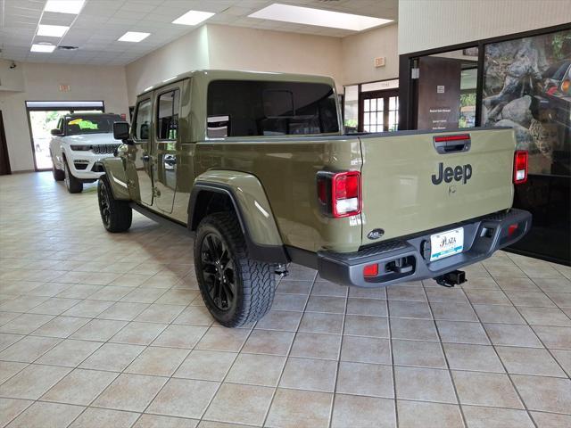 new 2025 Jeep Gladiator car, priced at $39,897
