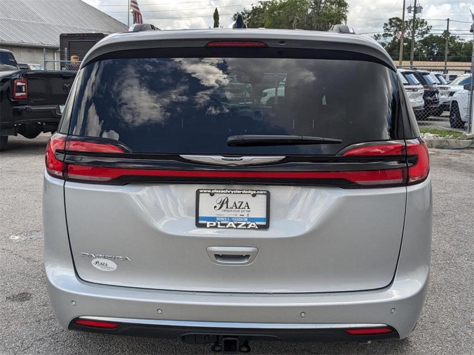 new 2024 Chrysler Pacifica car, priced at $47,985