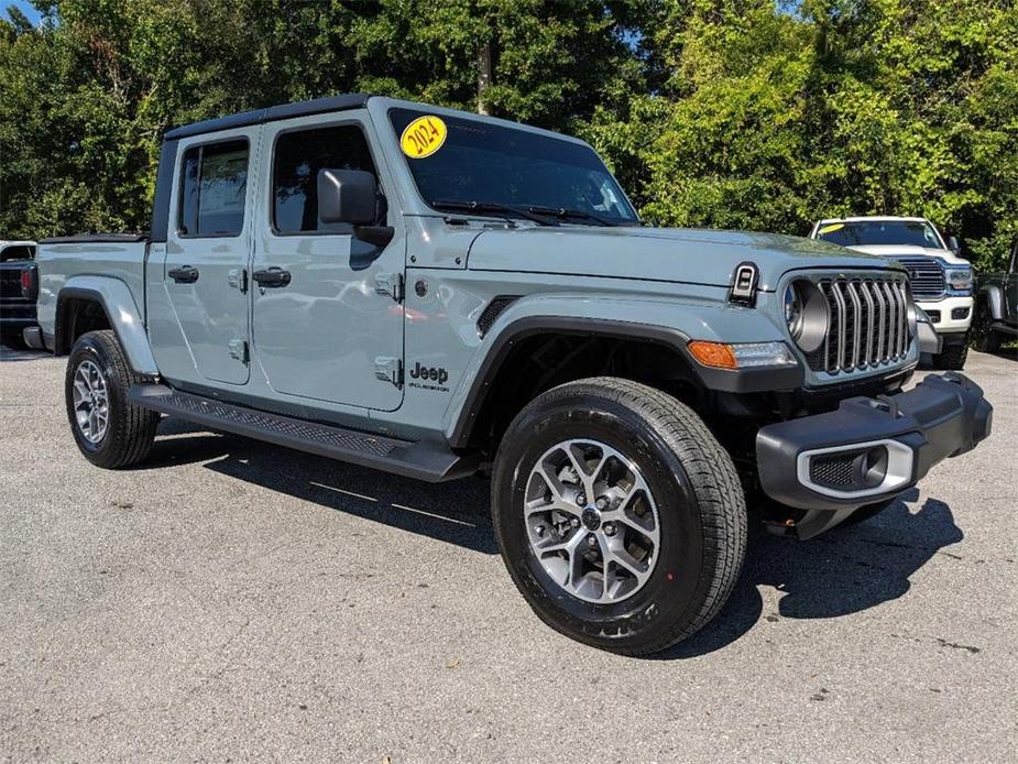 new 2024 Jeep Gladiator car, priced at $46,965