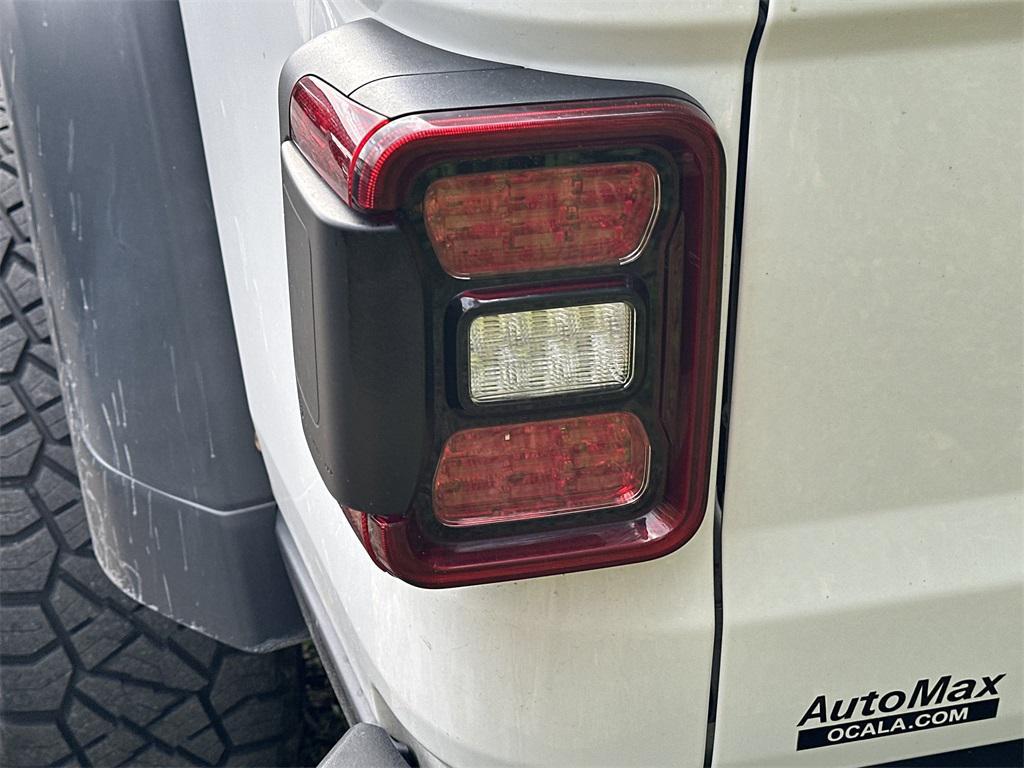 used 2020 Jeep Gladiator car, priced at $33,991