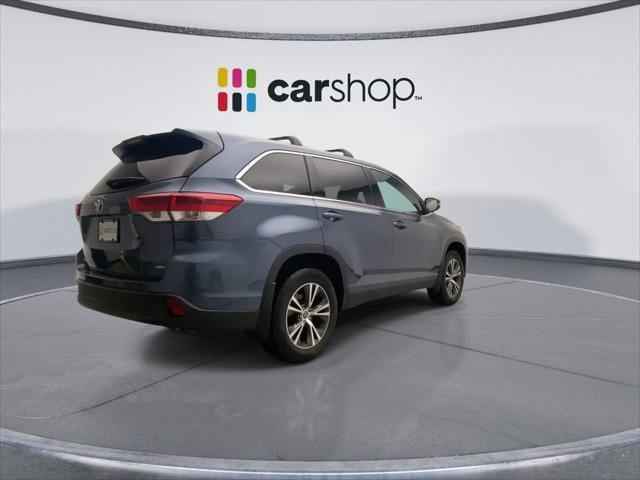 used 2019 Toyota Highlander car, priced at $25,349