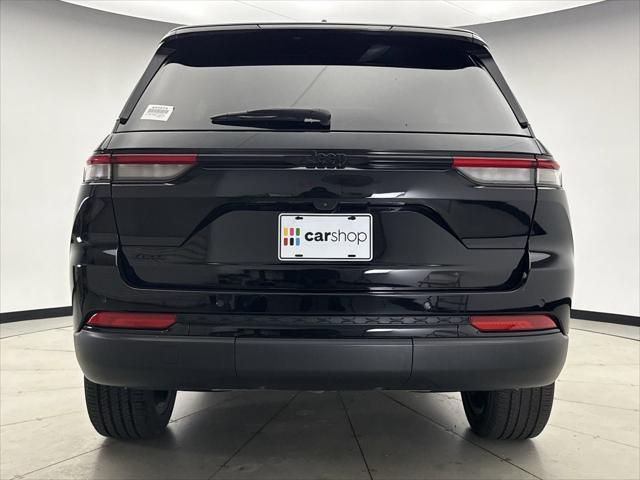 used 2024 Jeep Grand Cherokee car, priced at $36,399
