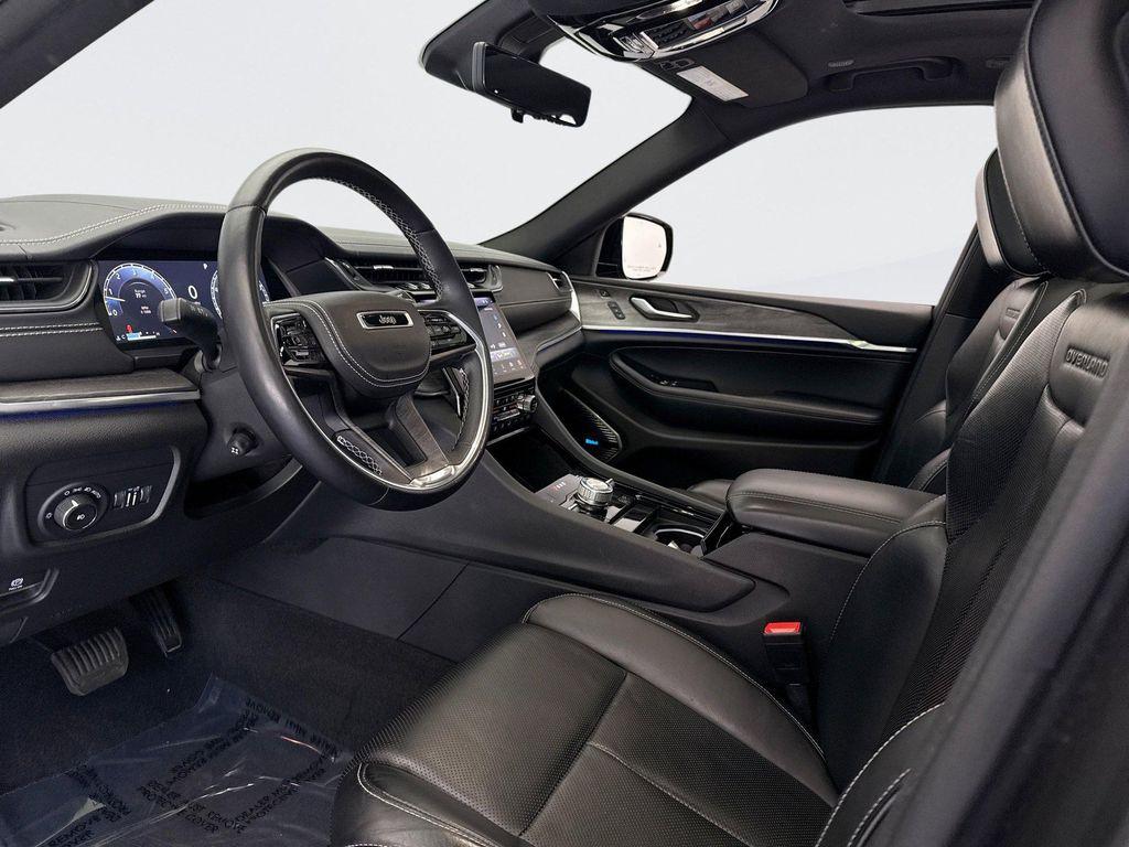 used 2022 Jeep Grand Cherokee car, priced at $35,098