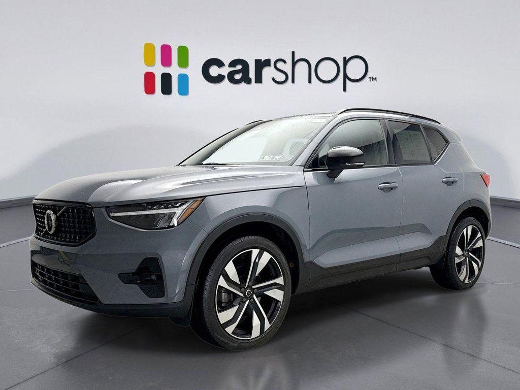 used 2023 Volvo XC40 car, priced at $31,399