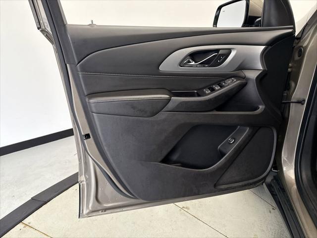 used 2020 Chevrolet Traverse car, priced at $22,549