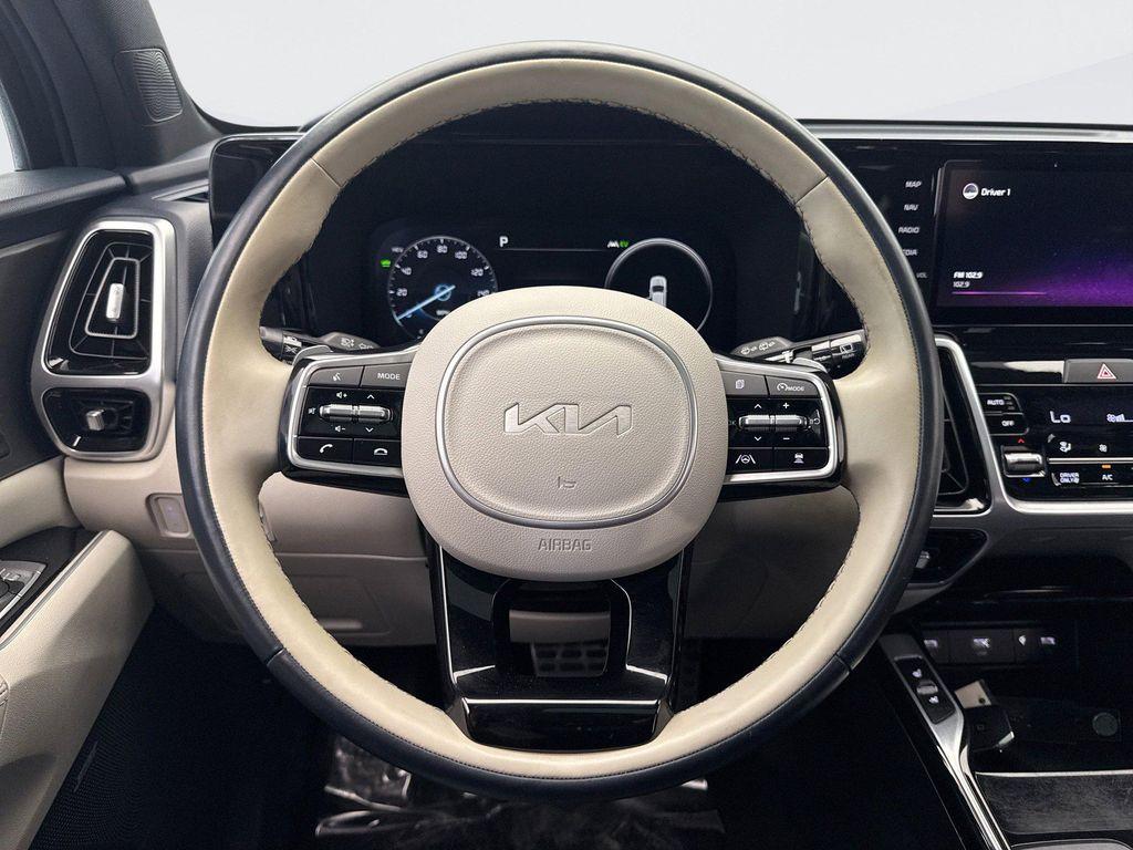 used 2022 Kia Sorento Plug-In Hybrid car, priced at $28,847