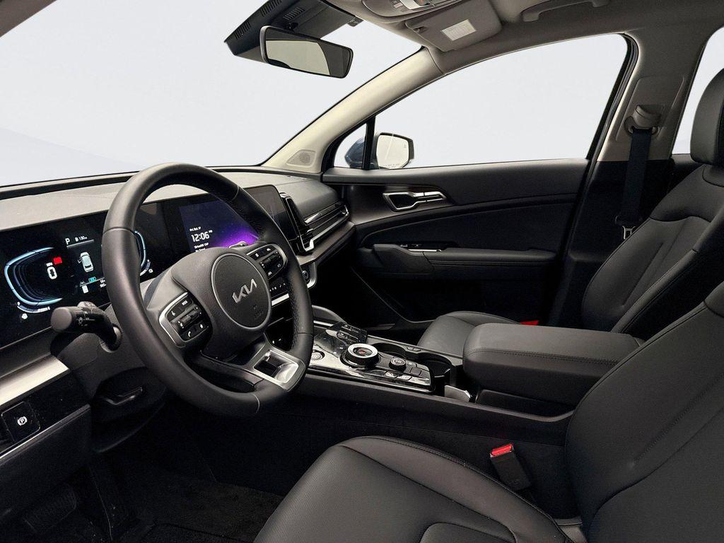 used 2025 Kia Sportage Hybrid car, priced at $31,800