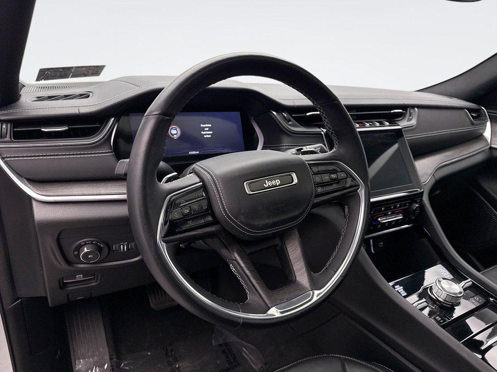 used 2022 Jeep Grand Cherokee car, priced at $35,099