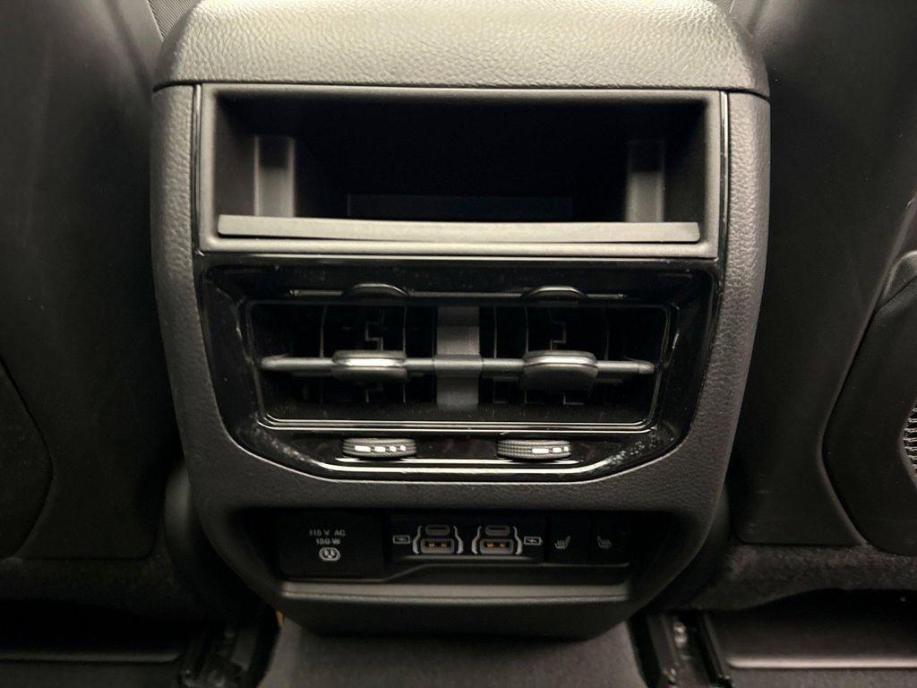 used 2022 Jeep Grand Cherokee car, priced at $35,099