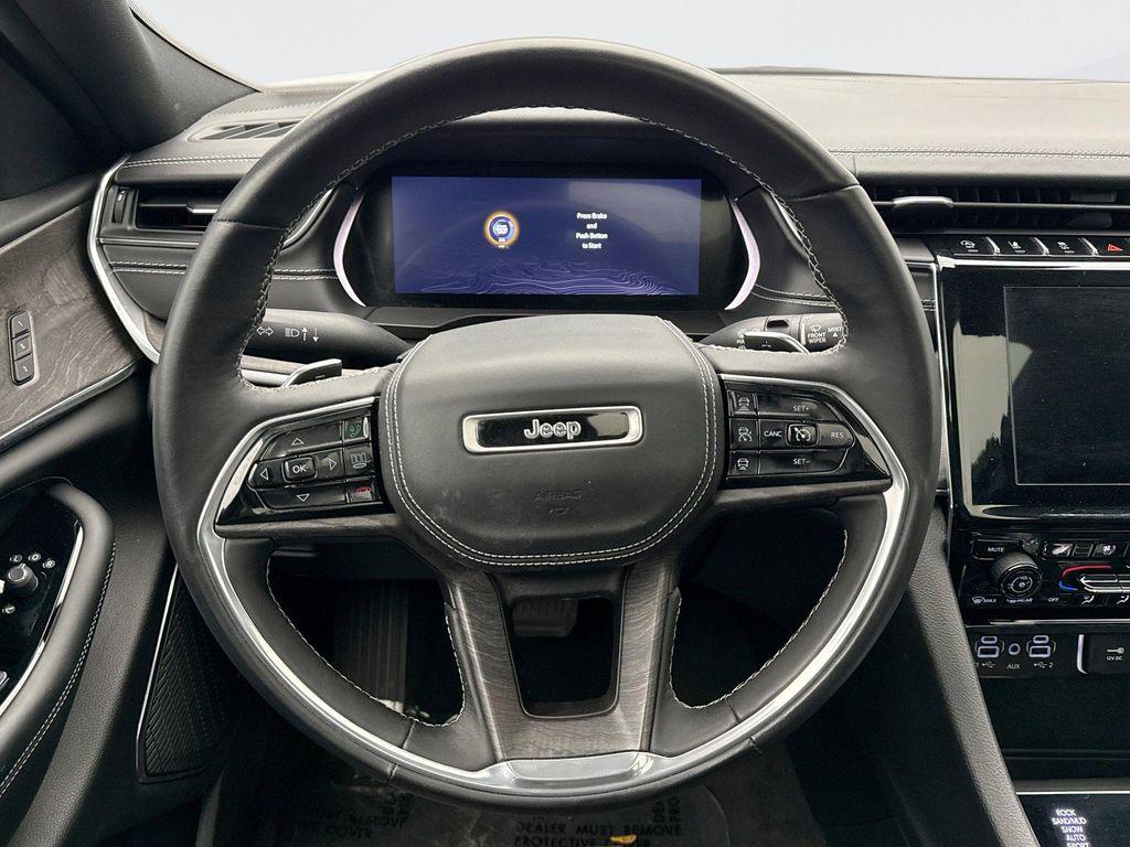 used 2022 Jeep Grand Cherokee car, priced at $35,099