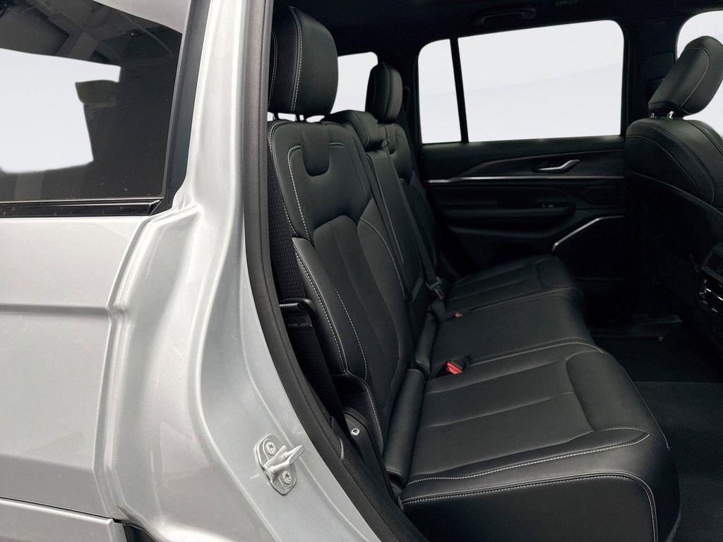 used 2022 Jeep Grand Cherokee car, priced at $35,099