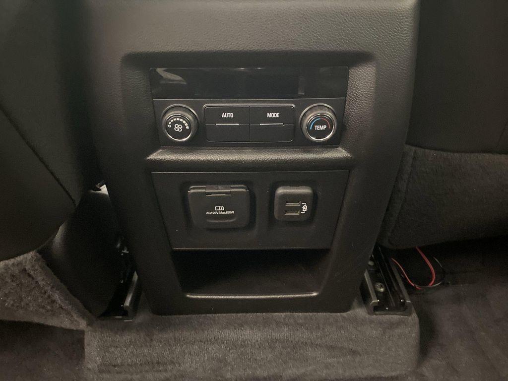 used 2021 Chevrolet Traverse car, priced at $25,349