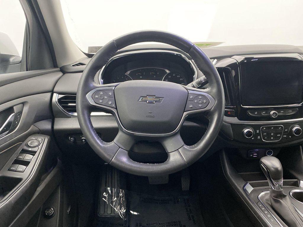 used 2021 Chevrolet Traverse car, priced at $25,349