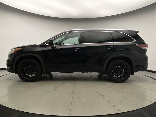 used 2016 Toyota Highlander car, priced at $19,148