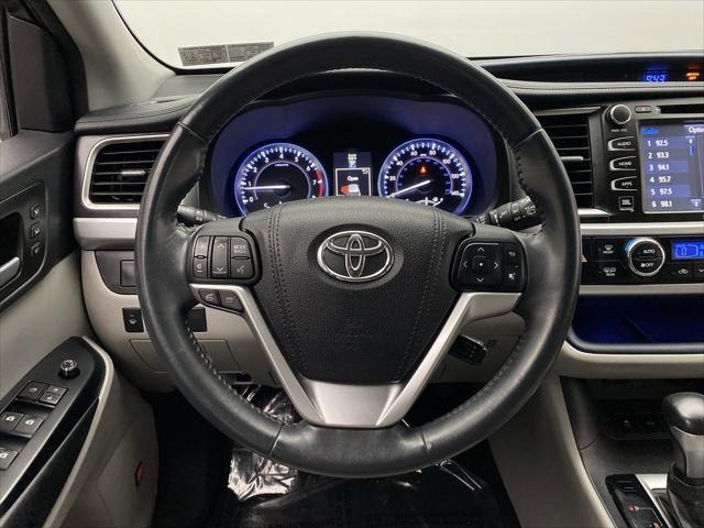 used 2016 Toyota Highlander car, priced at $19,148