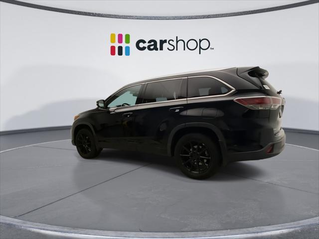 used 2016 Toyota Highlander car, priced at $19,148