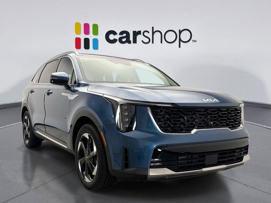 used 2025 Kia Sorento Hybrid car, priced at $36,398