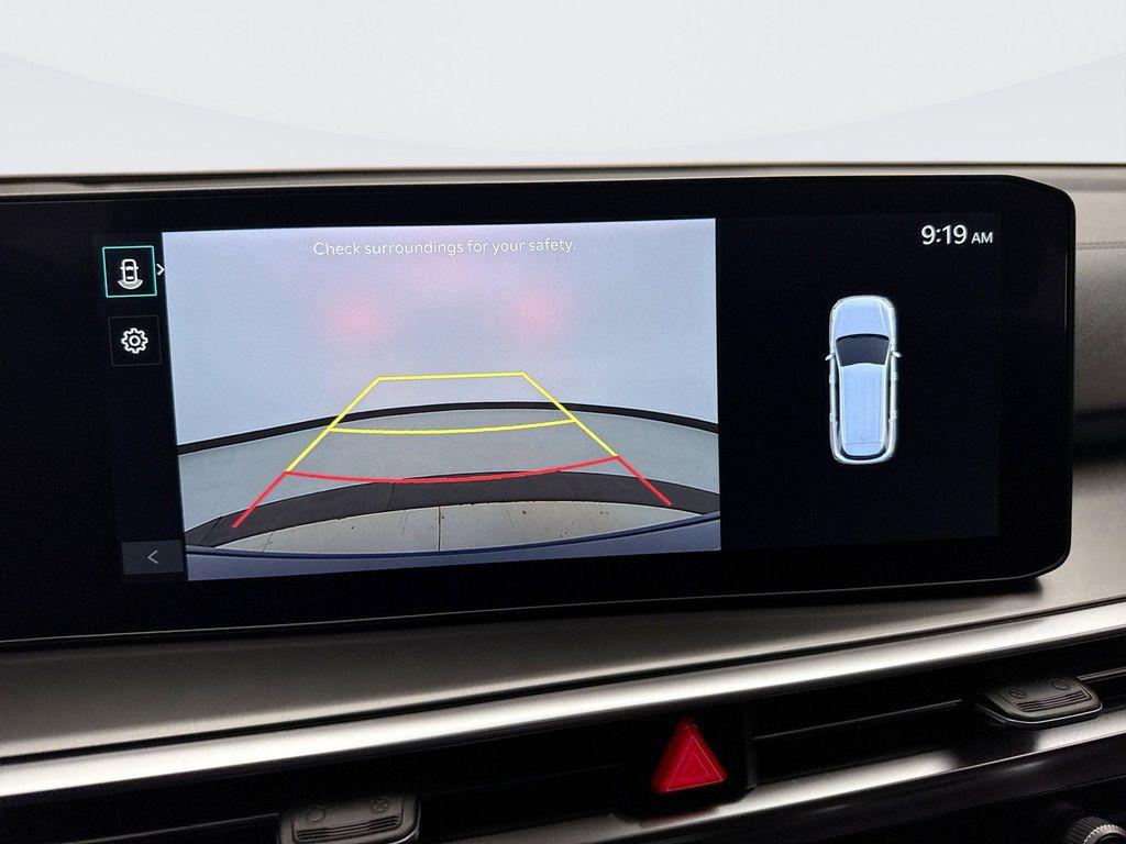 used 2025 Kia Sorento Hybrid car, priced at $36,398