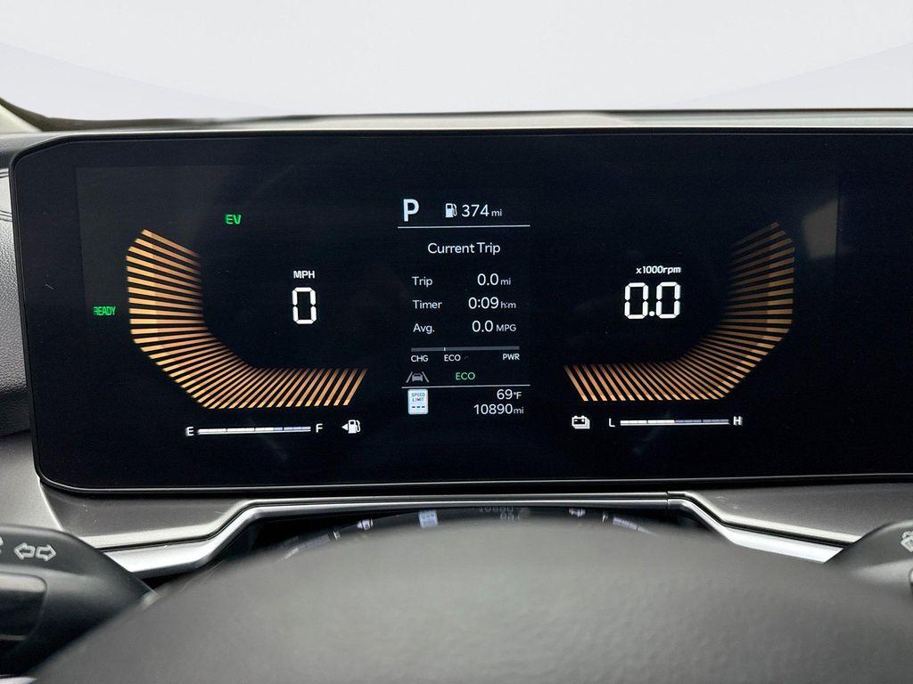 used 2025 Kia Sorento Hybrid car, priced at $36,398