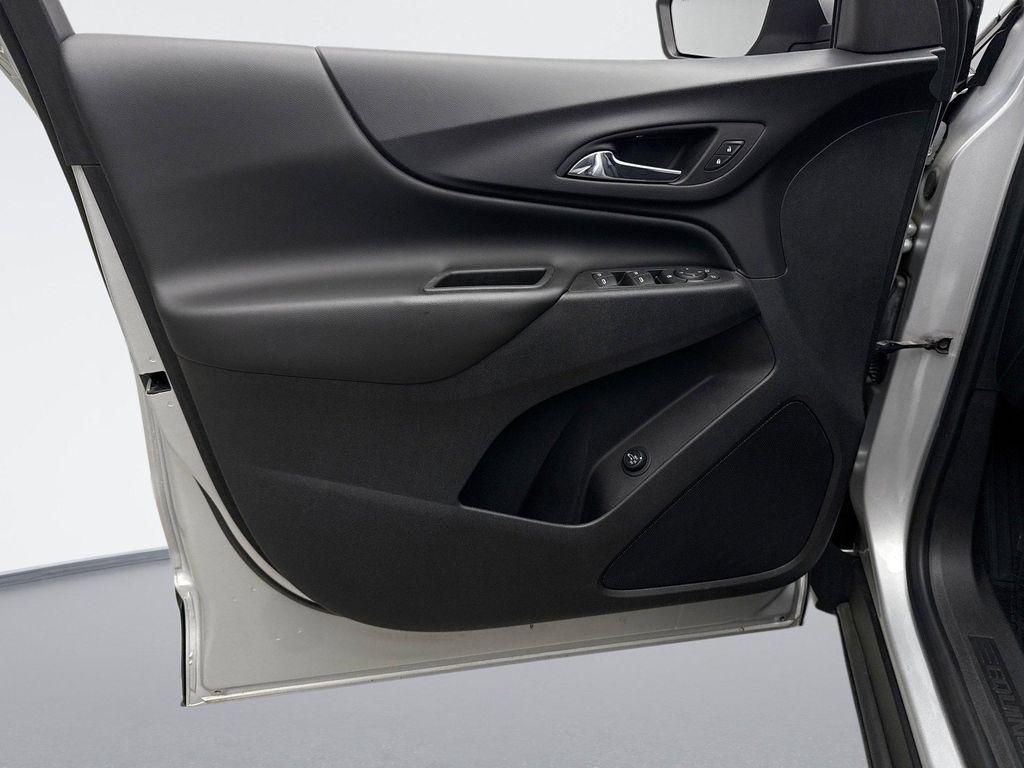 used 2022 Chevrolet Equinox car, priced at $22,700