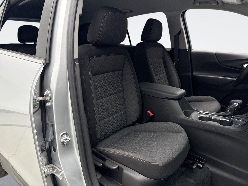used 2022 Chevrolet Equinox car, priced at $22,700