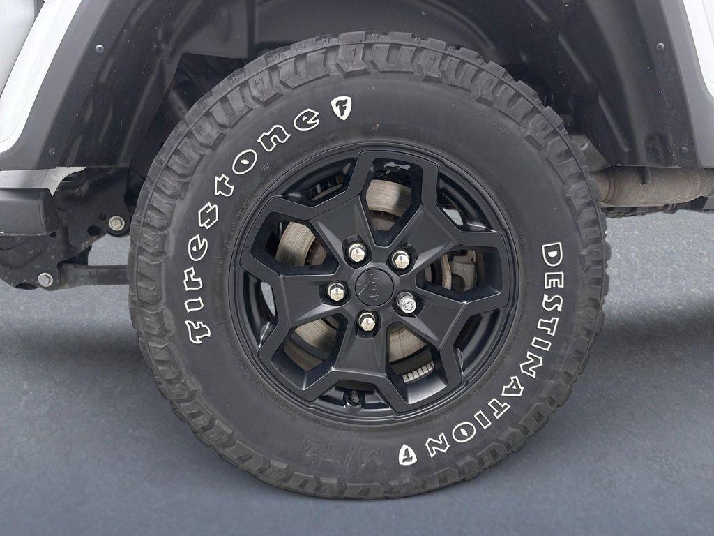 used 2022 Jeep Gladiator car, priced at $31,497