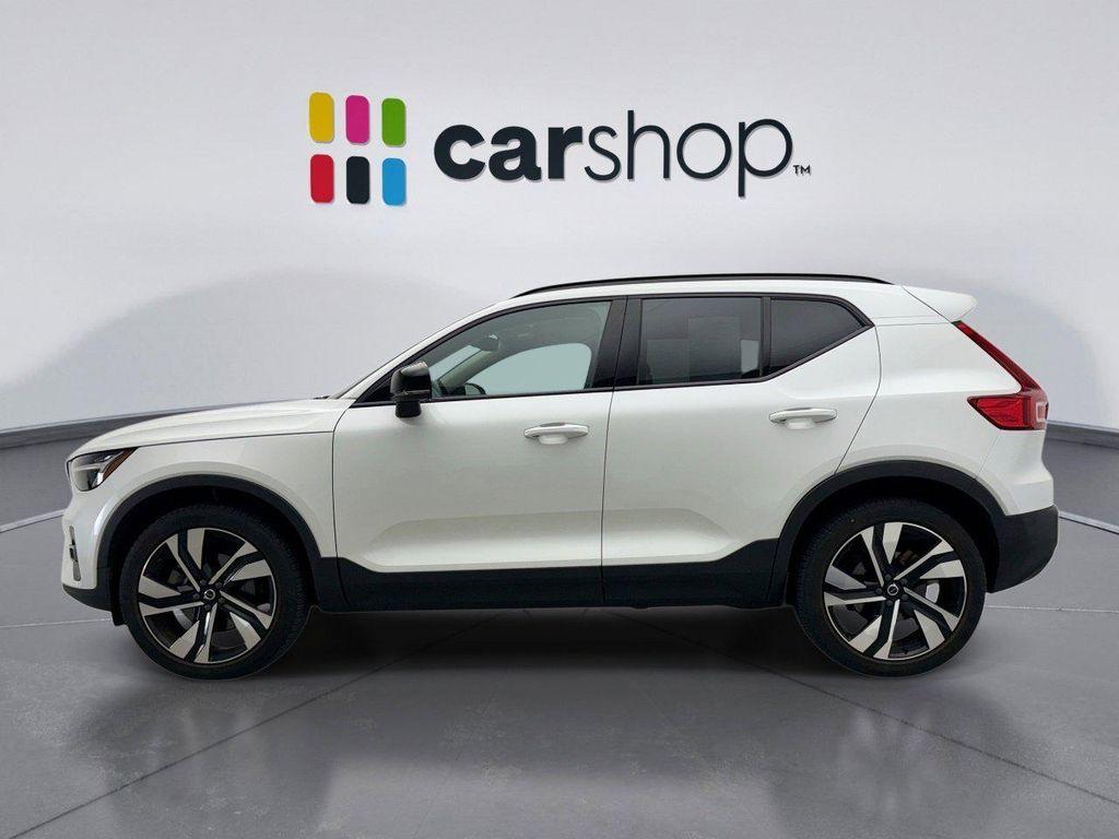 used 2023 Volvo XC40 car, priced at $32,600