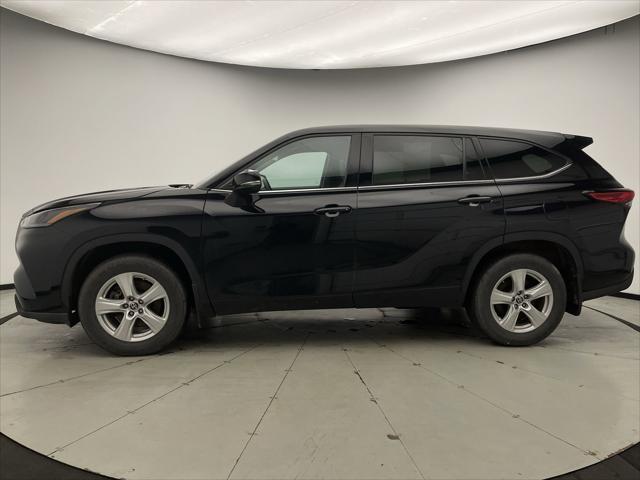 used 2022 Toyota Highlander car, priced at $34,200